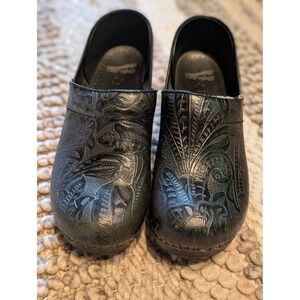Dansko Professional Clogs Black Tooled Leather Floral Embossed Shoes size 40